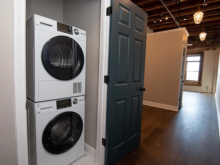 140 W Mountain St #204 — Photo 6