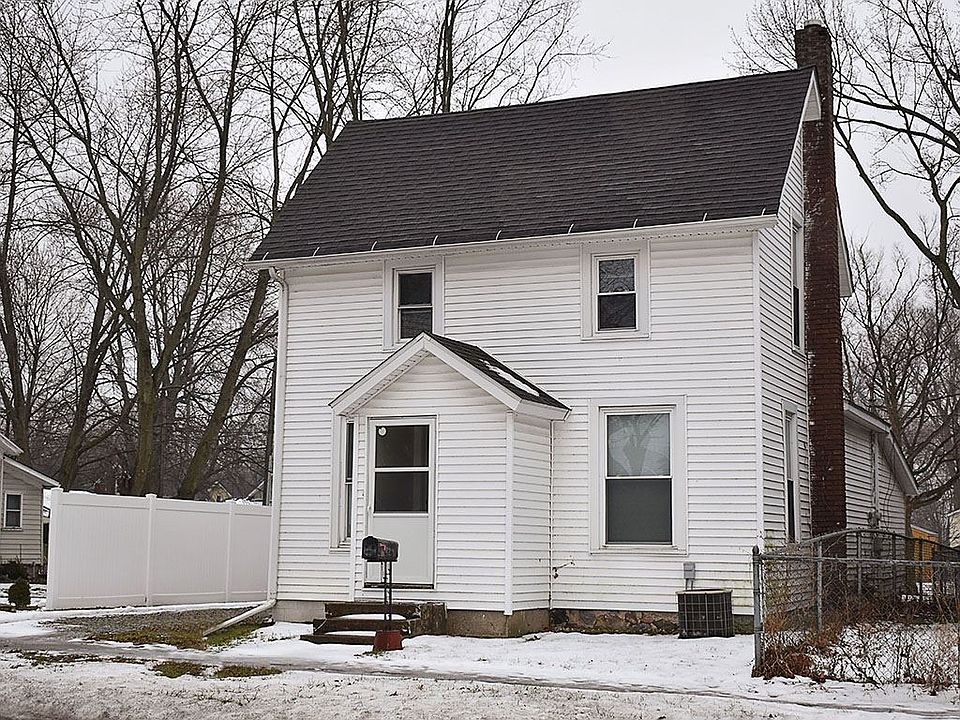 1st image of 422 W Wilden Ave
