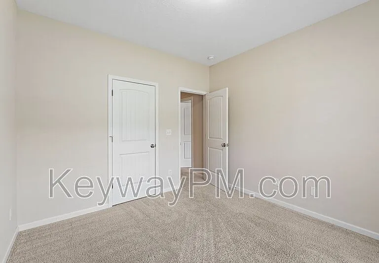 335 Koweta Way — Photo 17
