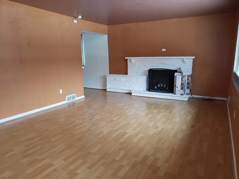 343 Goldsmith Rd — Photo 6