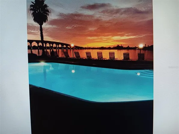 6279 Sun Blvd, Saint Petersburg, FL