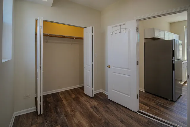 1016 N Ridgeway Ave #1R — Photo 8