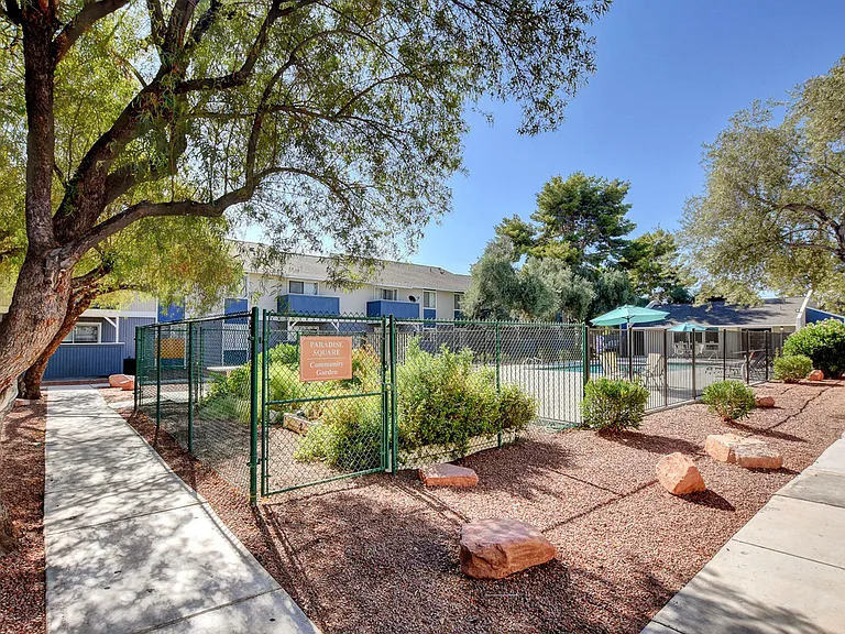 Paradise Square | Apartments For Rent in Las Vegas