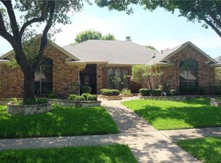 2122 Windy Ridge Ln, Garland, TX 75044