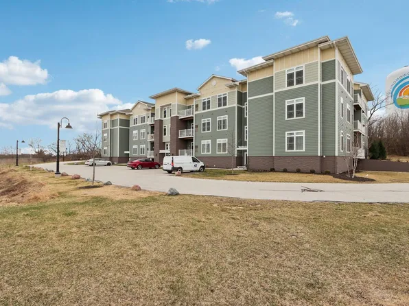 265 Thurow DRIVE #307, Oconomowoc, WI 53066
