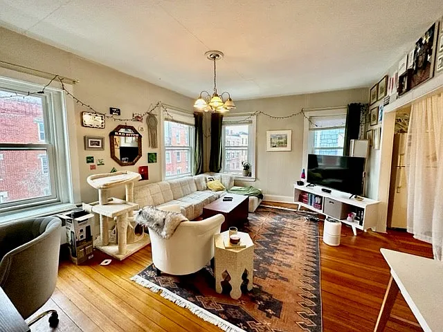 435 Hanover St #3D — Photo 1