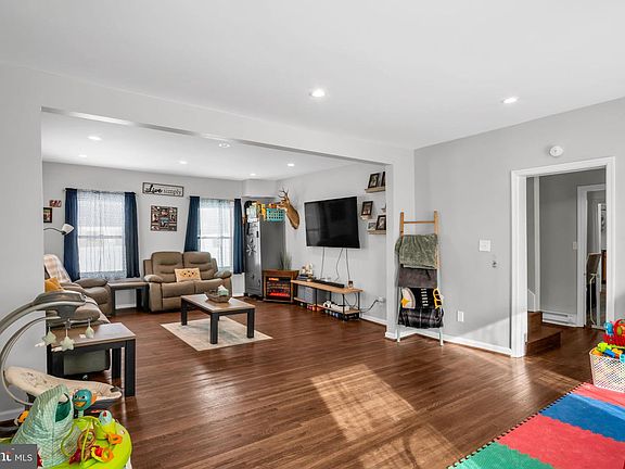 5th image of 1101 Doubling Gap Rd