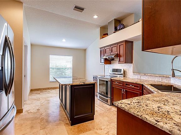4th image of 14645 Corkwood Dr