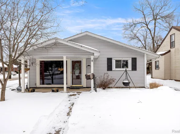 3907 Detroit St, Dearborn Heights, MI 48125
