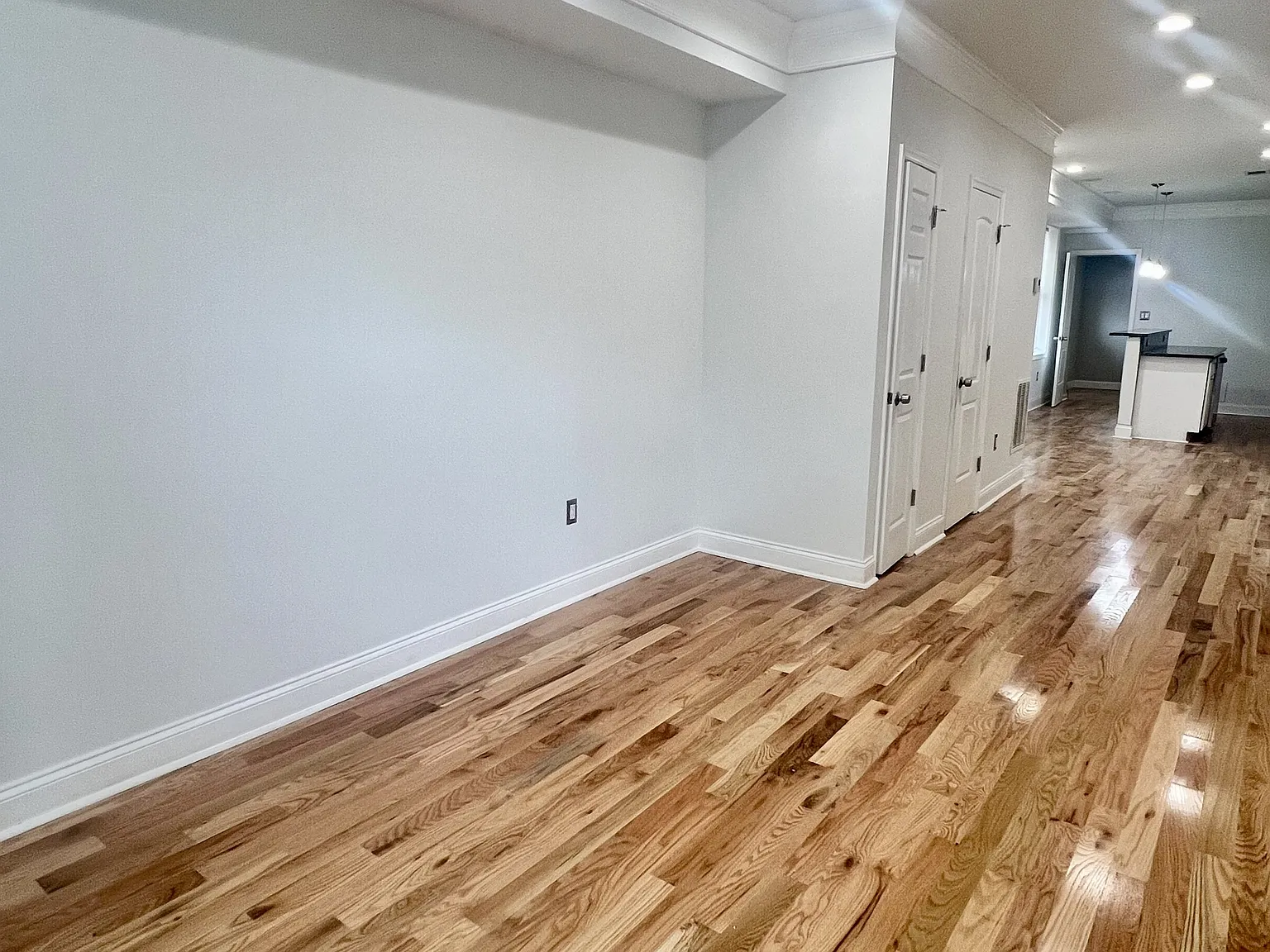 2922 East Monument Street - - — Photo 3
