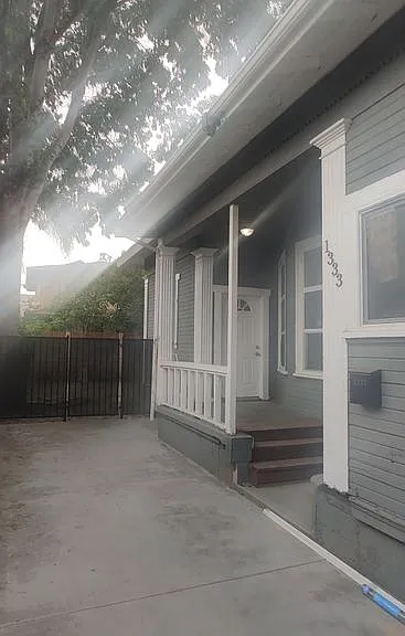 1333 S Park Ave — Photo 1