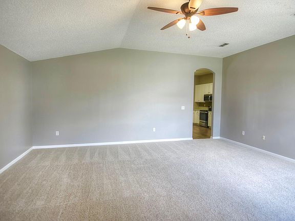 4th image of 8306 STAPLEHURST Drive W