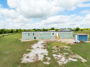 2848 Linda Rd E, Milford, TX 76670