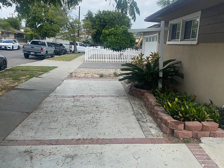 12538 Barbara Ann St — Photo 12