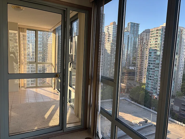 950 Cambie St #1906 — Photo 4