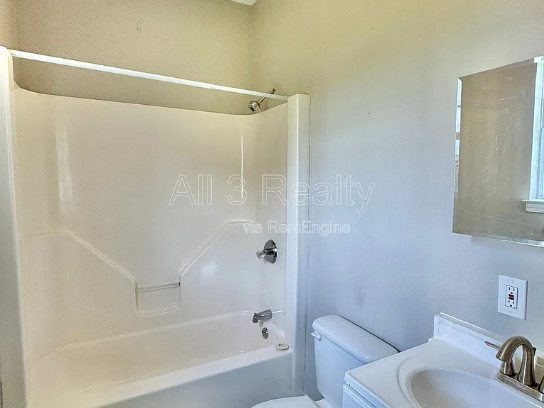 1520 Hogan Rd — Photo 25