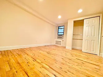 Rented by Century 21 Premier 