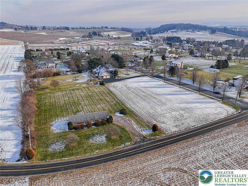 1st image of 10114 Dietrich Rd
