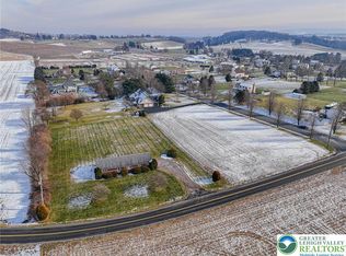 10114 Dietrich Rd, Breinigsville, PA 18031