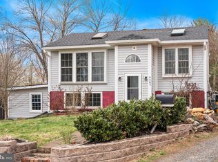 9102 Amherst Ct, Manassas, VA 20111