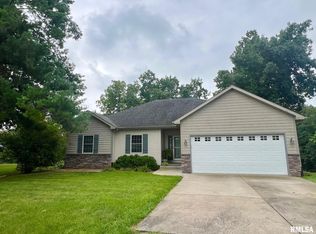 337 Elm St, Petersburg, IL
