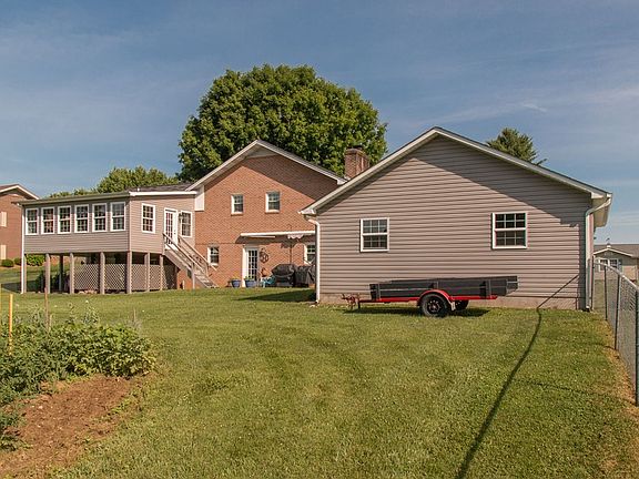 2nd image of 19574 McCray Dr