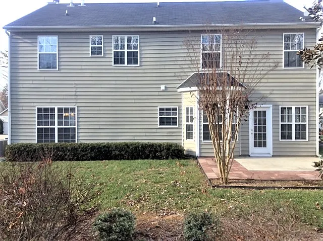 8244 Chatham Oaks Dr — Photo 9