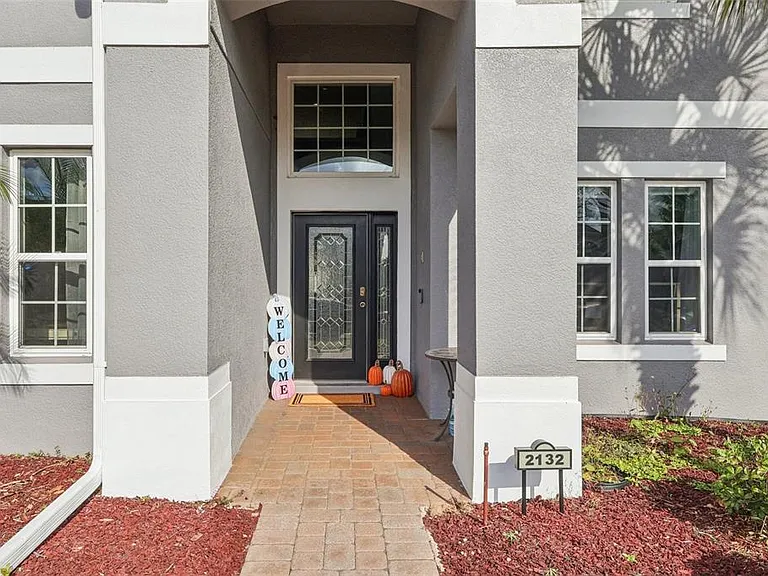 Plantation Oak Dr — Photo 5