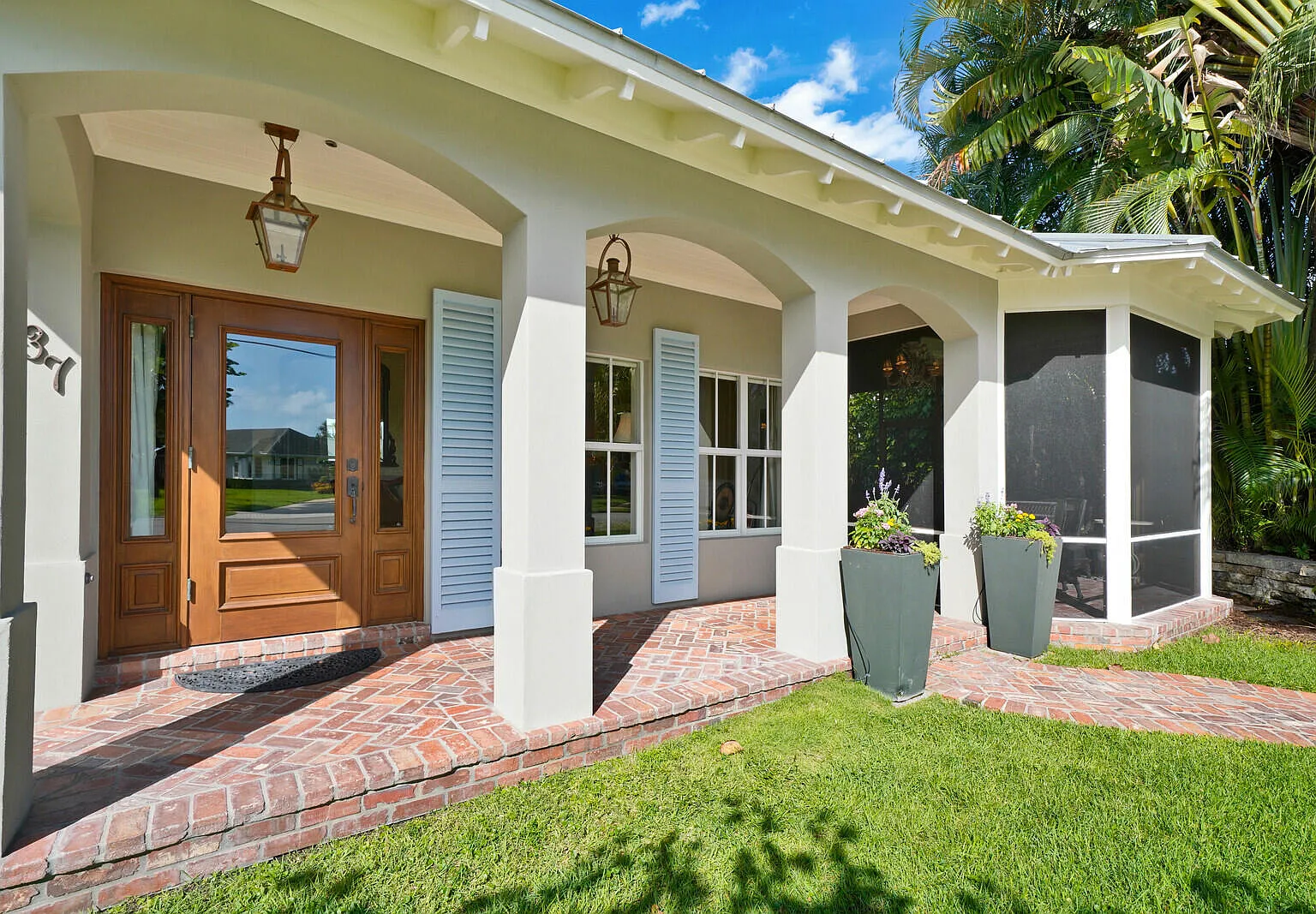 3 bed, 3.0 bath, 1970 sqft, $12,100 — Photo 4