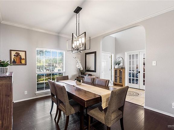 3rd image of 5109 Jasmine Ct