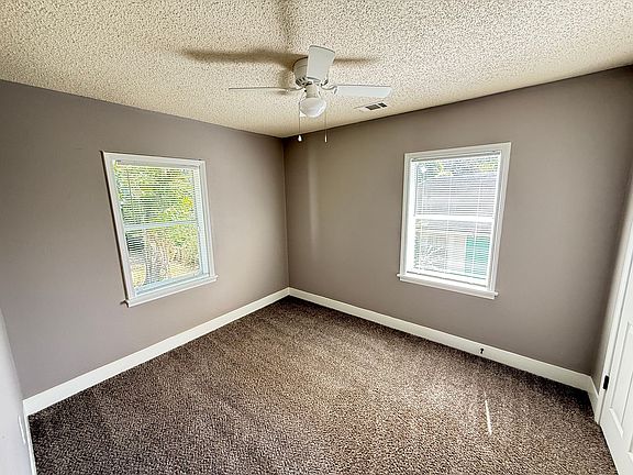 4th image of 1656 Clancy St