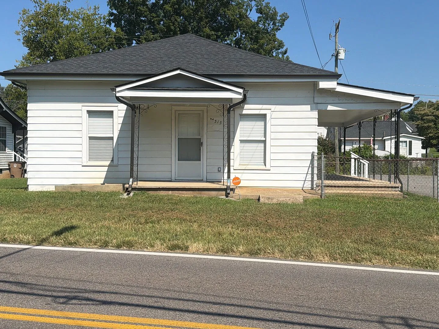 Beautifully Renovated 3-Bedroom, 2-Bath Home in Fountain City! — Photo 1