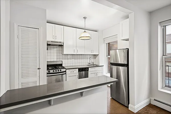 Rented by Cooper & Cooper Real Estate | media 6