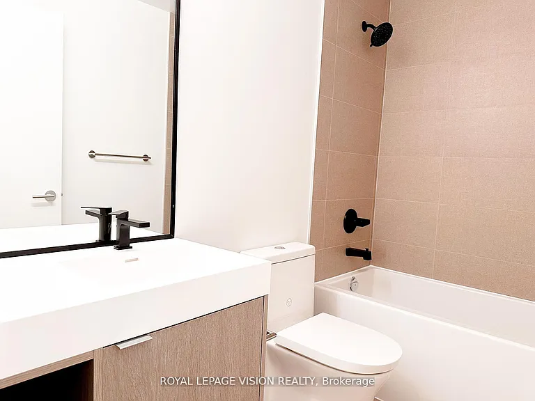 250 Lawrence Ave W #105 — Photo 11