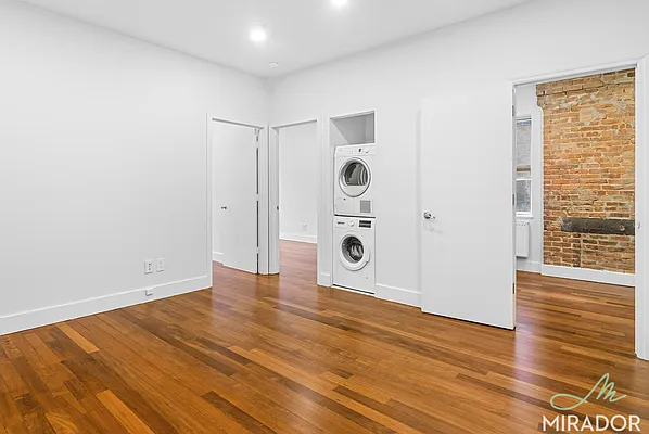 Rented by Mirador Real Estate | media 16