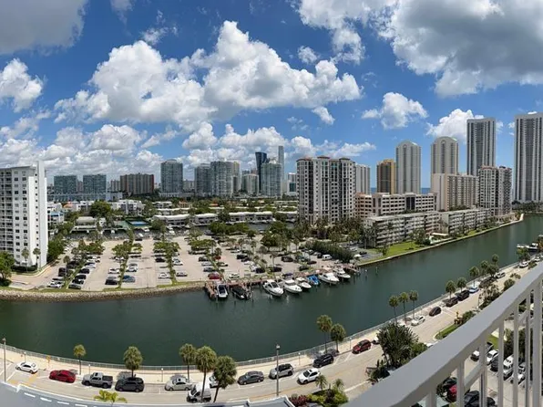 500 Bayview Dr, Sunny Isles Beach, FL
