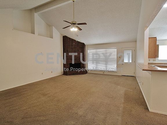 3rd image of 123 Boulder Creek Dr