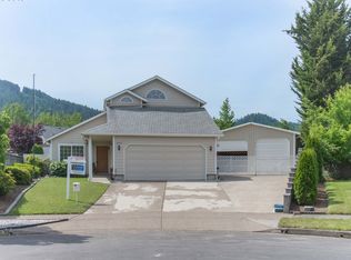 7249 B St, Springfield, OR 97478