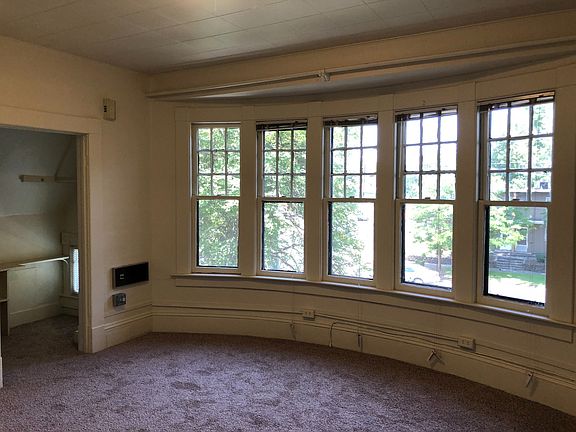5th image of 202 S Palouse St APT 1