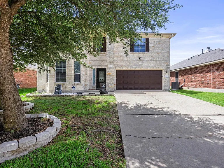 4405 Bandice Ln — Photo 1