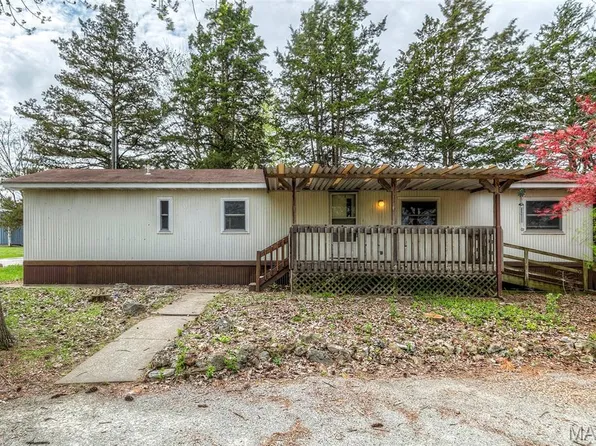 623 Adams St, Moscow Mills, MO 63362