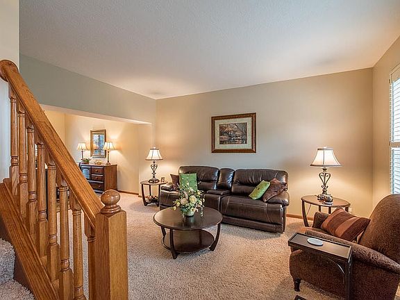 3rd image of 3742 Dayspring Dr