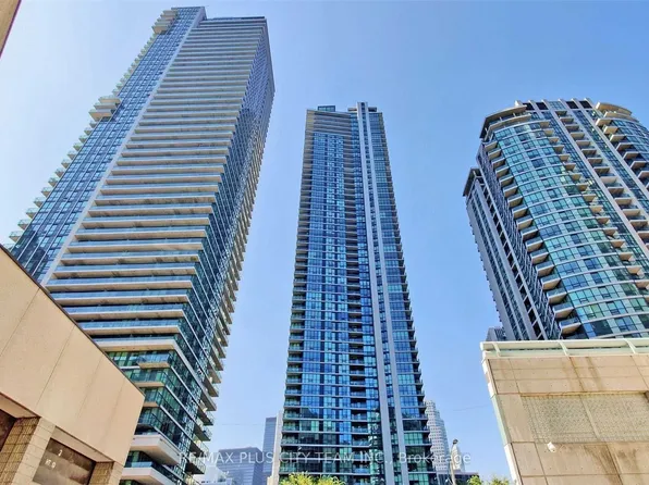18 Harbour St, Toronto, ON