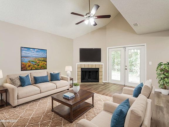 5th image of 8532 Sturbridge Cir W