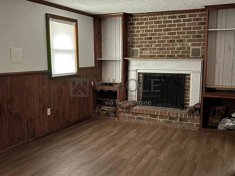 386 Wildwood Ct — Photo 12