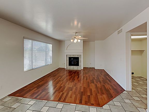 4th image of 15913 W Woodlands Ave
