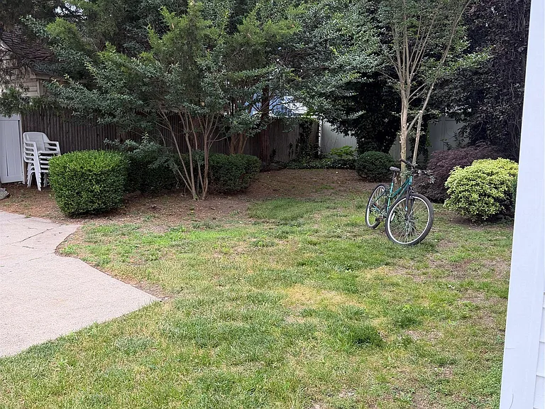 7 Chestnut St — Photo 17