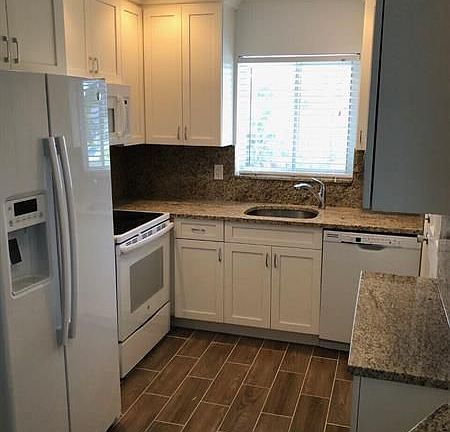 2nd image of 4 Westwood Ave APT 207H