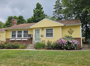 112 Bunce Rd, Wethersfield, CT 06109