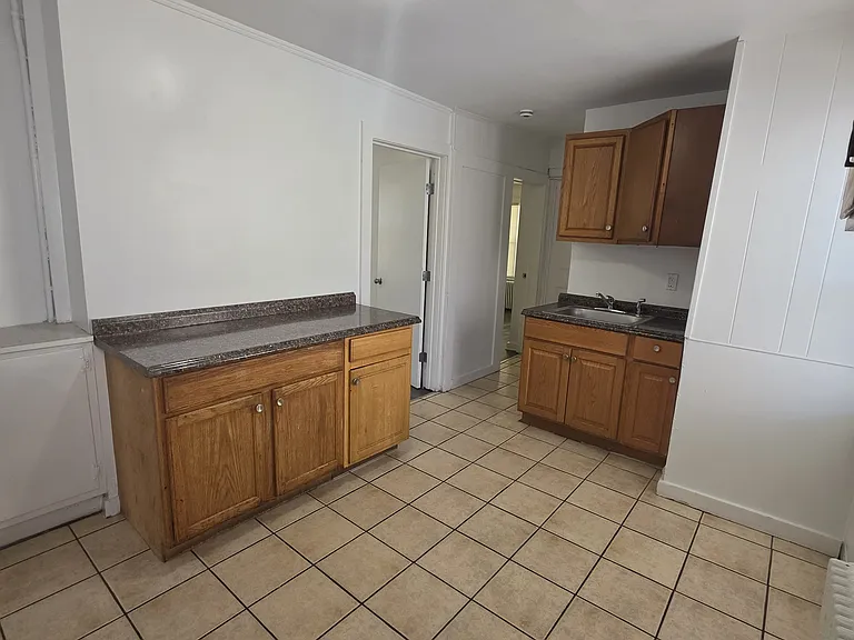 8 Mannz St #1 — Photo 2